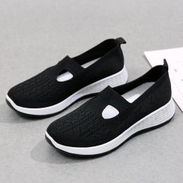 Old Beijing Cloth Shoes Women's Shallow Mouth Mesh Breathable Non-slip Soft Bottom Slip-on Women's Shoes (Option: Black-39)